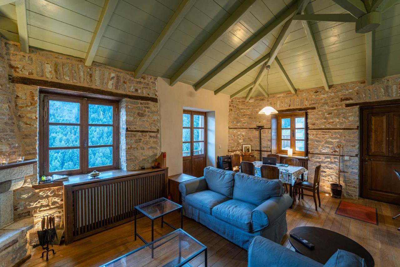 Maisonette Korfes-Κορφές-Μ Δύο Αυτόνομοι Όρoφοι Της Βίλας Κορφές Για Οικογένειες Και Μικρές Παρέες Karpenísion Extérieur photo