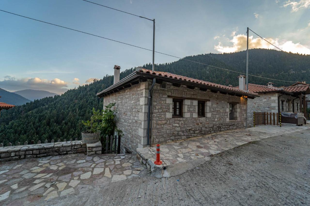 Maisonette Korfes-Κορφές-Μ Δύο Αυτόνομοι Όρoφοι Της Βίλας Κορφές Για Οικογένειες Και Μικρές Παρέες Karpenísion Extérieur photo